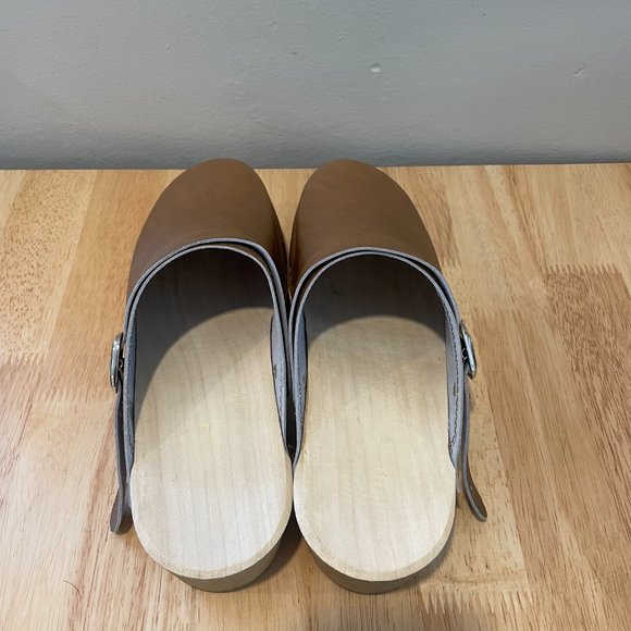 Clogs - Picture 6 of 7